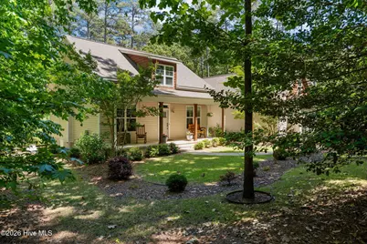 1659 E Indiana Avenue, Southern Pines, NC 28387 - Photo 4