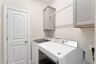 129 Devonshire Ave W, West End, NC 27376 - Photo 12