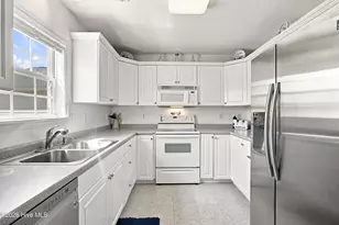 303 E Oak Island Dr, Oak Island, NC 28465 - Photo 18