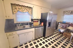 2904 Graham Dr, Kinston, NC 28504 - Photo 8
