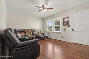 200 Paceville Rd, Selma, NC 27576 - Photo 4