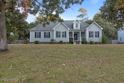 118 Shellbank Drive, Sneads Ferry, NC 28460 - Photo 1