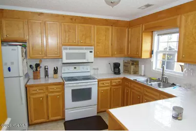 2325 Vineyard Drive #C8, Winterville, NC 28590 - Photo 4