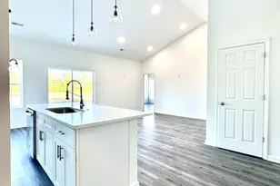 304 Miller St, Chadbourn, NC 28431 - Photo 6