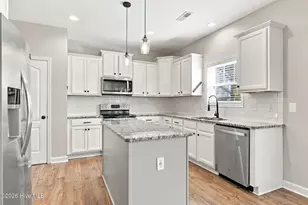 2020 Malta Ct, Aberdeen, NC 28315 - Photo 16