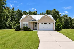 14 E Caribou Ct, Lake Waccamaw, NC 28450 - Photo 2