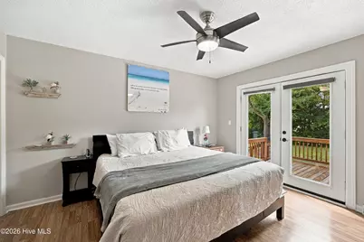 321 NE 60th Street, Oak Island, NC 28465 - Photo 8