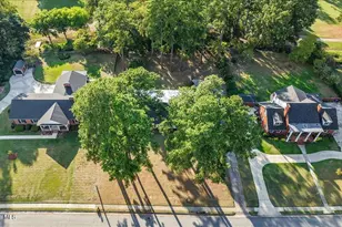 1304 Greenbriar Rd, Kinston, NC 28501 - Photo 12