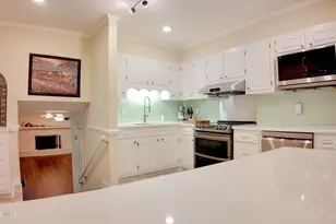 1013 Lakeview Dr, Clinton, NC 28328 - Photo 10