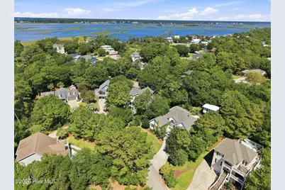 9808 Outrigger Court, Emerald Isle, NC 28594 - Photo 10