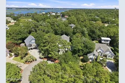 9808 Outrigger Court, Emerald Isle, NC 28594 - Photo 4
