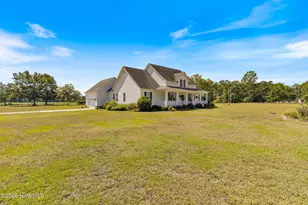 16 Craven Dr, Lumberton, NC 28358 - Photo 8