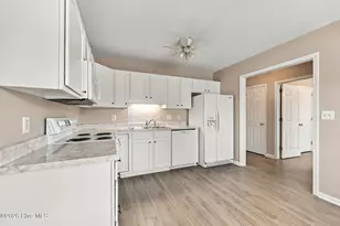 1001 Courtyard E, Beaufort, NC 28516 - Photo 8