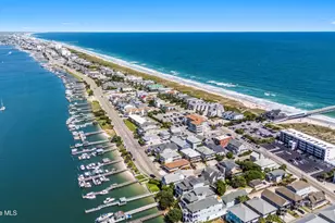 624 Waynick Blvd, Wrightsville Beach, NC 28480 - Photo 8