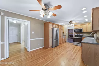 203 Brookview Drive, Jacksonville, NC 28540 - Photo 10