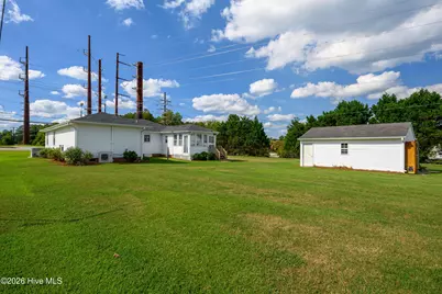1035 W Saint James Street, Tarboro, NC 27886 - Photo 28