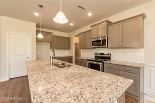 180 Seashore St, Grimesland, NC 27837 - Photo 14