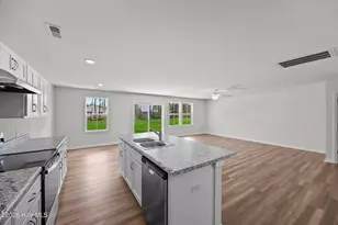 941 Plymouth Rd, Boiling Spring Lakes, NC 28461 - Photo 10