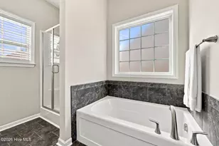 613 Knoll Cir, Greenville, NC 27858 - Photo 28