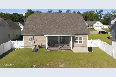 613 Knoll Circle, Greenville, NC 27858 - Photo 6