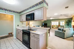 610 Wisteria Dr, Sunset Beach, NC 28468 - Photo 10