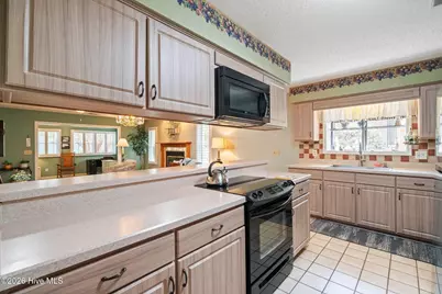 610 Wisteria Drive, Sunset Beach, NC 28468 - Photo 12