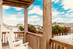 202 W Dobbs St, Atlantic Beach, NC 28512 - Photo 8