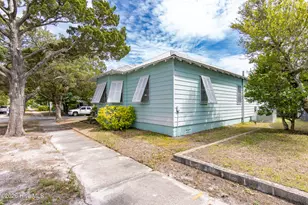 302 S 17th St, Morehead City, NC 28557 - Photo 6