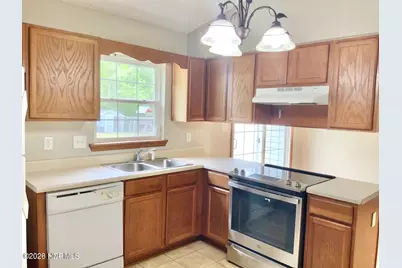 110 Littleleaf Court, Jacksonville, NC 28540 - Photo 16