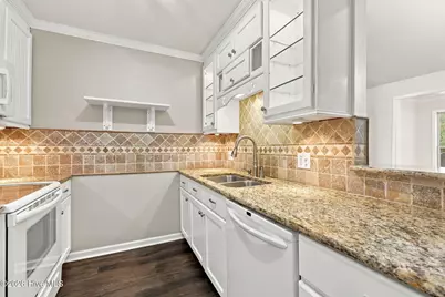 814 River Hill Drive, Greenville, NC 27858 - Photo 10