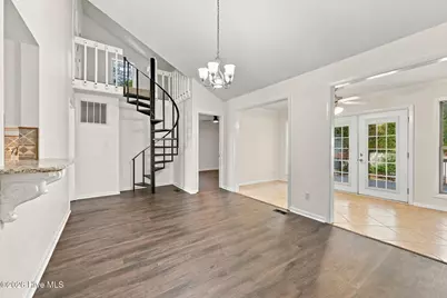 814 River Hill Drive, Greenville, NC 27858 - Photo 18