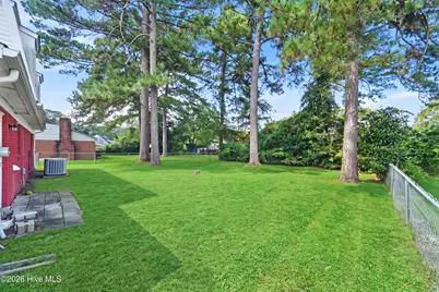 805 Brynn Marr Road, Jacksonville, NC 28546 - Photo 22