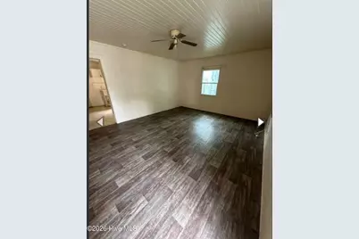 704 E Washington Avenue, Kinston, NC 28501 - Photo 2