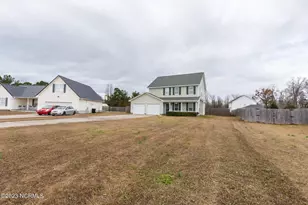 116 Croaker Ln, Maysville, NC 28555 - Photo 2