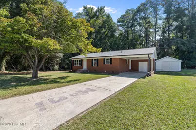 315 Hines Street, Snow Hill, NC 28580 - Photo 2