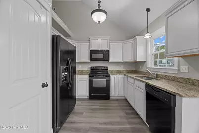 108 Coree Way, New Bern, NC 28562 - Photo 8