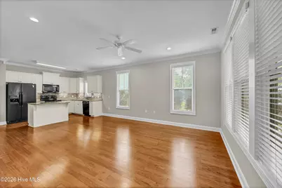 131 Myrtle Avenue, Wilmington, NC 28403 - Photo 6