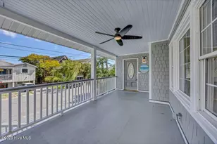 21 W Henderson St, Wrightsville Beach, NC 28480 - Photo 2