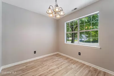 3043 Foxhorn Road, Jacksonville, NC 28546 - Photo 6