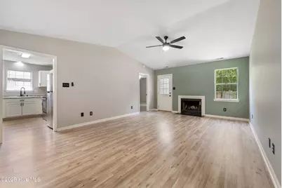 3043 Foxhorn Road, Jacksonville, NC 28546 - Photo 4