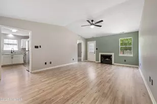 3043 Foxhorn Rd, Jacksonville, NC 28546 - Photo 4