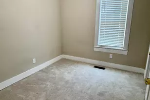 1105 College St, Kinston, NC 28501 - Photo 4