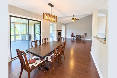 833 Pelican Drive, New Bern, NC 28560 - Photo 4