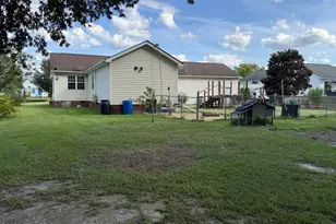 412 S Walnut St, Princeton, NC 27569 - Photo 10