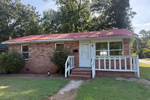 1201 Sycamore Rd, Kinston, NC 28501 - Photo 1