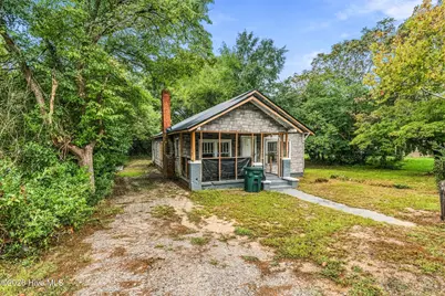 309 Pine Street, Hamlet, NC 28345 - Photo 1