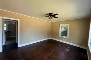 1151 E Gordon St, Kinston, NC 28501 - Photo 2