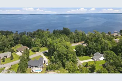 314 Neuse Harbour Boulevard, New Bern, NC 28562 - Photo 6