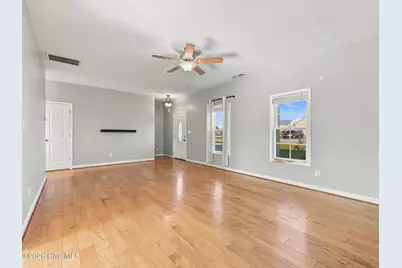 203 Chestwood Drive, Hubert, NC 28539 - Photo 10