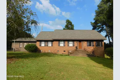 1603 Lake Drive, Laurinburg, NC 28352 - Photo 1